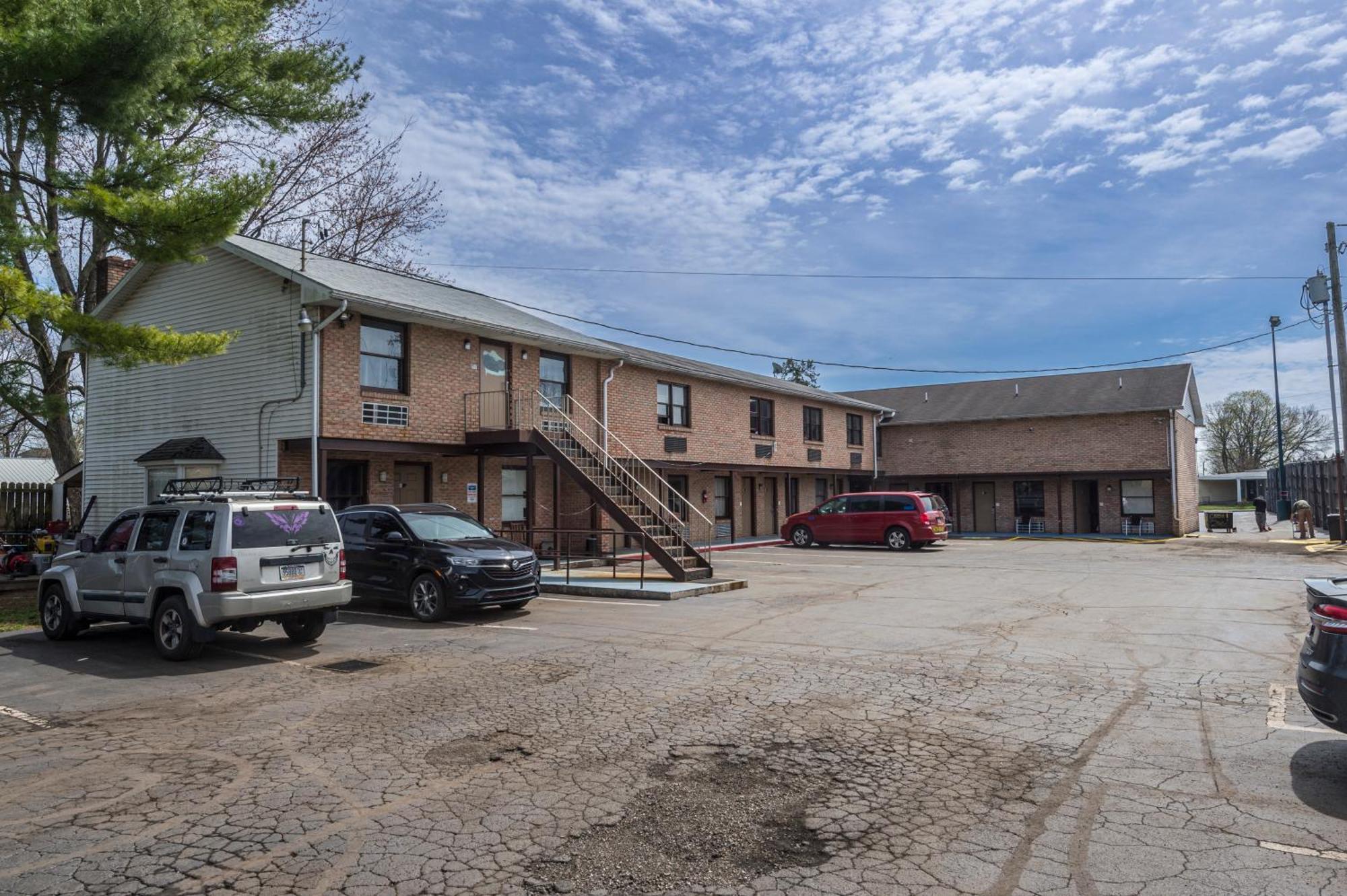 Sunrise Inn ハーシー エクステリア 写真