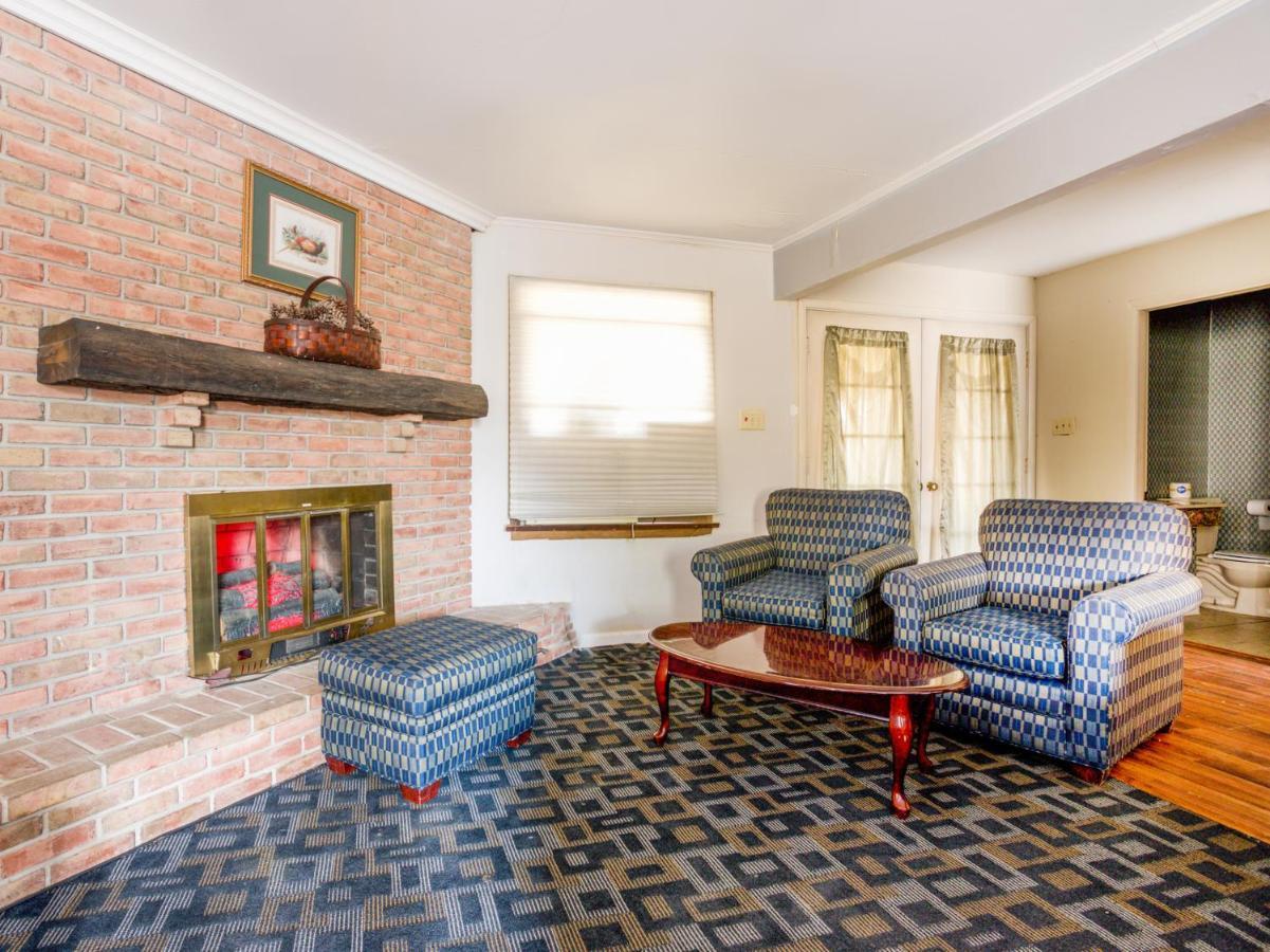 Sunrise Inn ハーシー エクステリア 写真